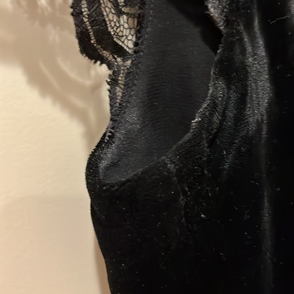 Ann Taylor Loft black velvet top with lace cap sleeves and bodice trim. - Picture 5 of 8